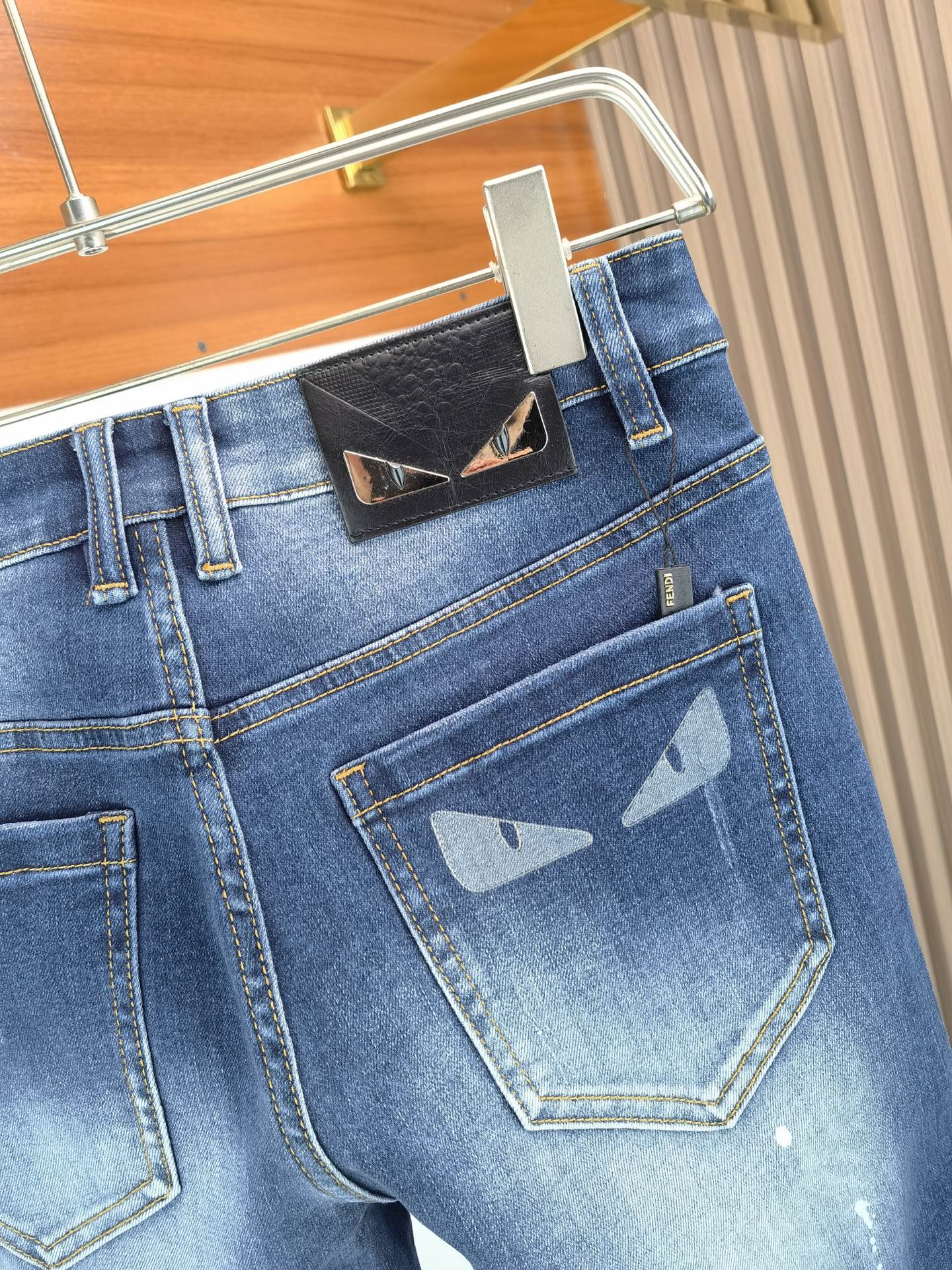 jeans