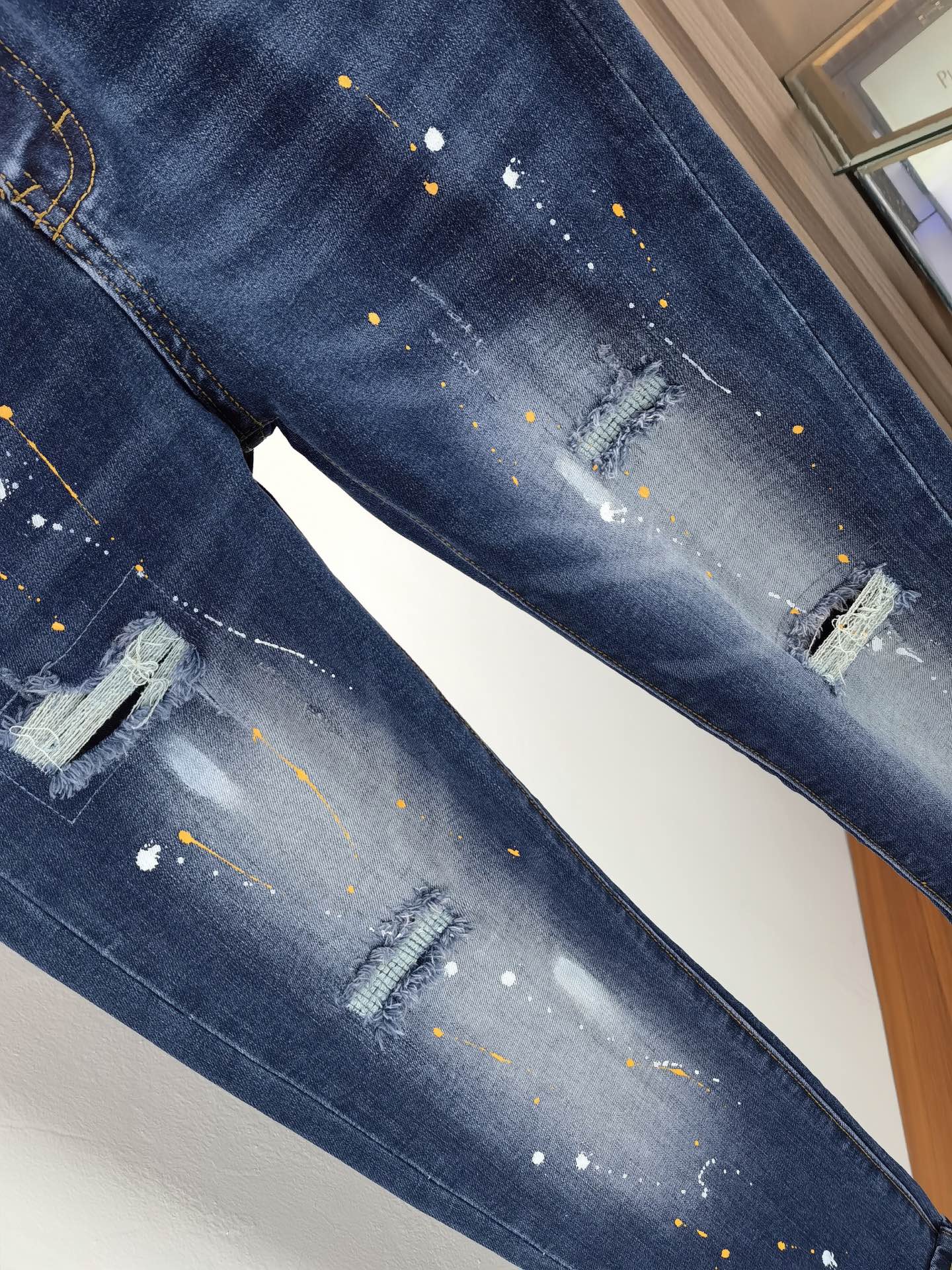 jeans