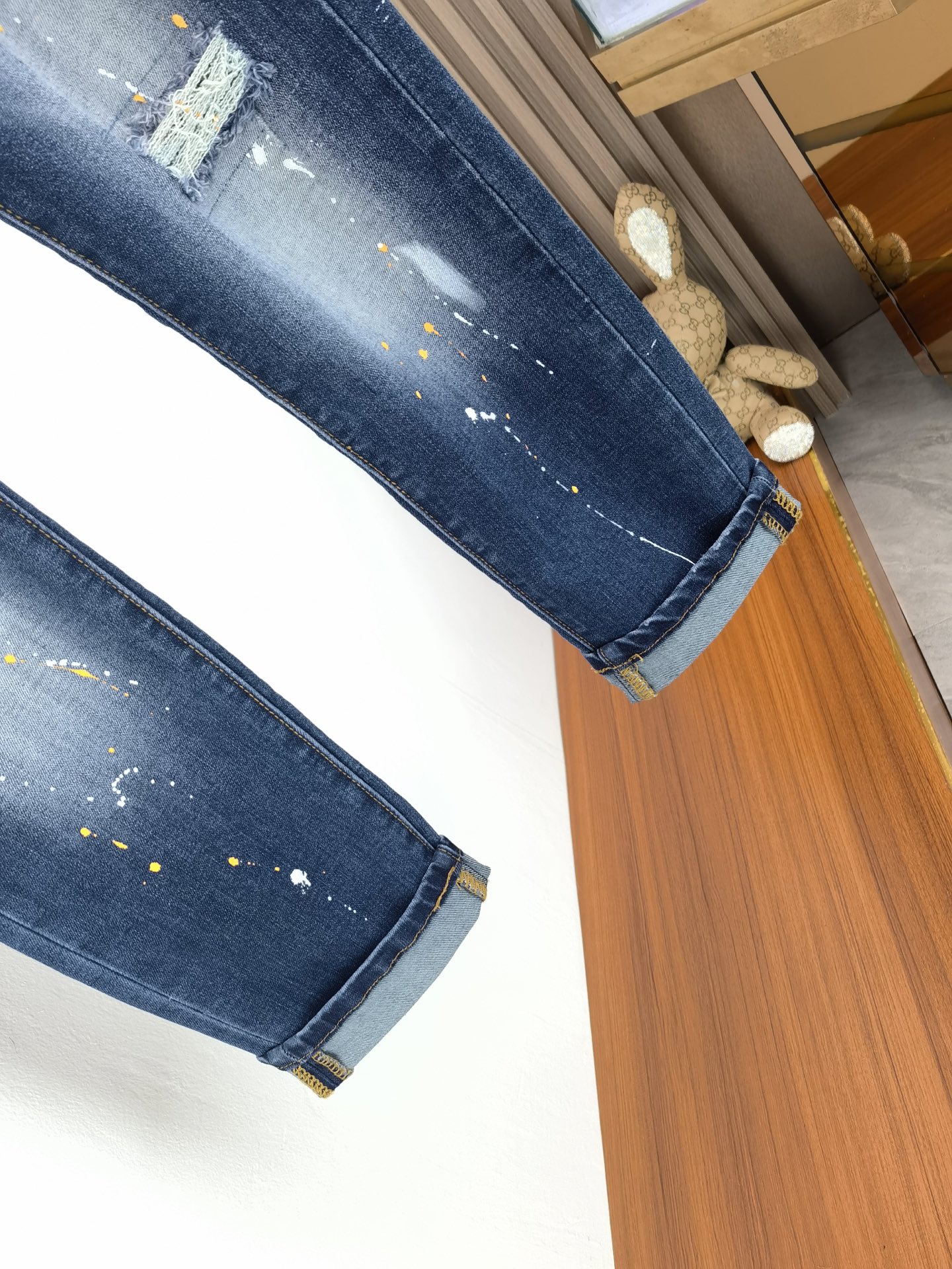 jeans
