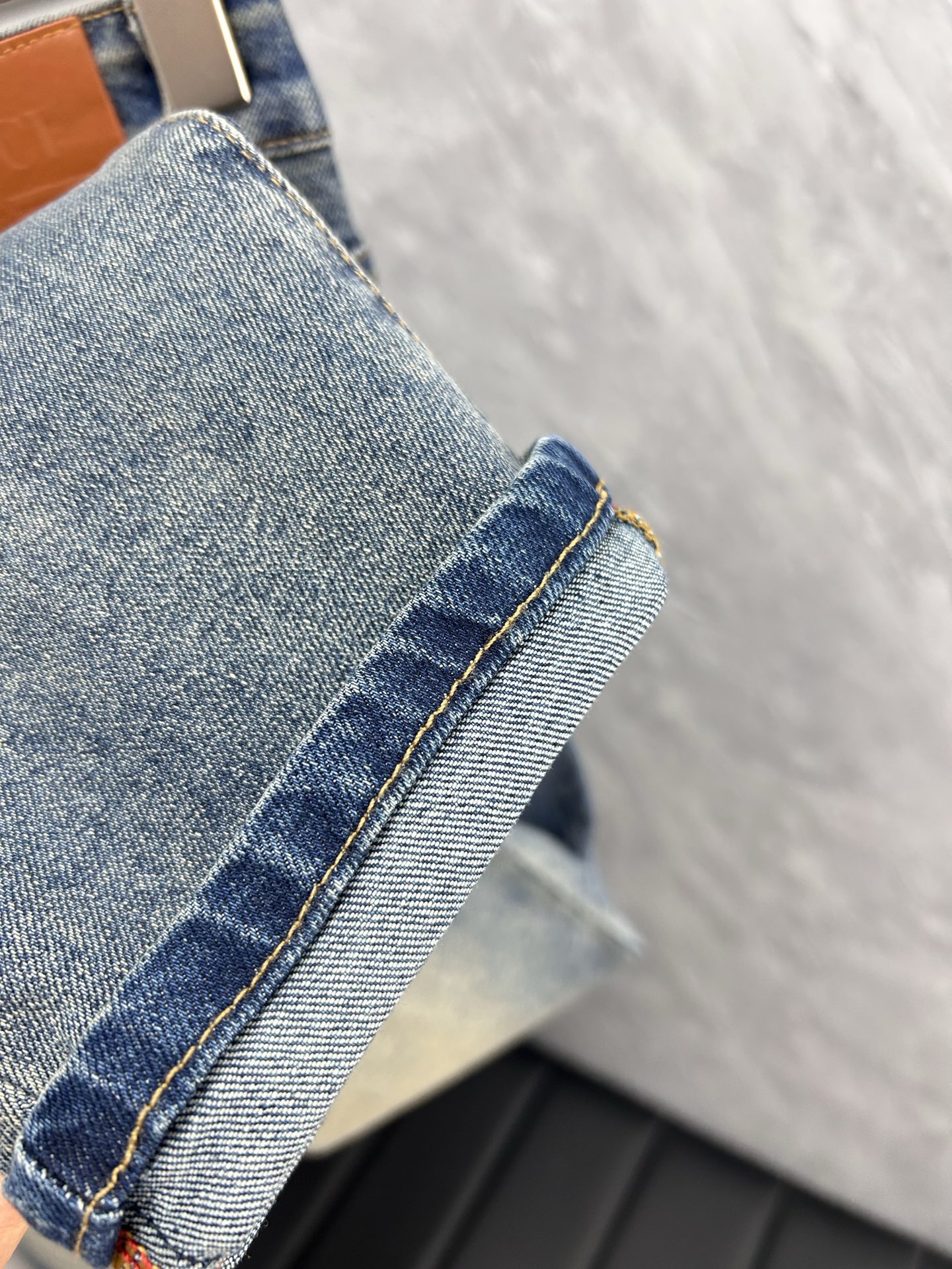 jeans