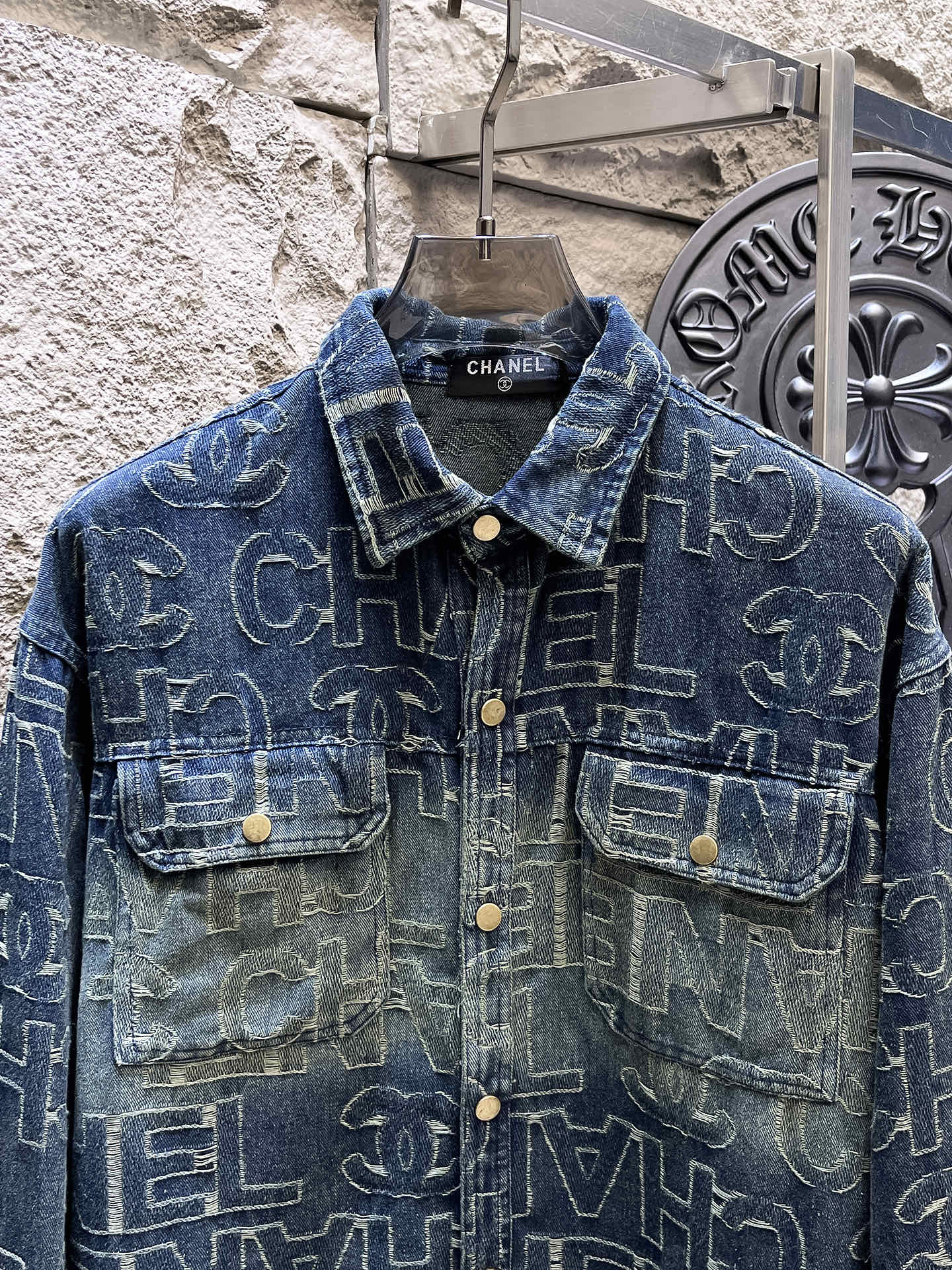 Coats & Jackets