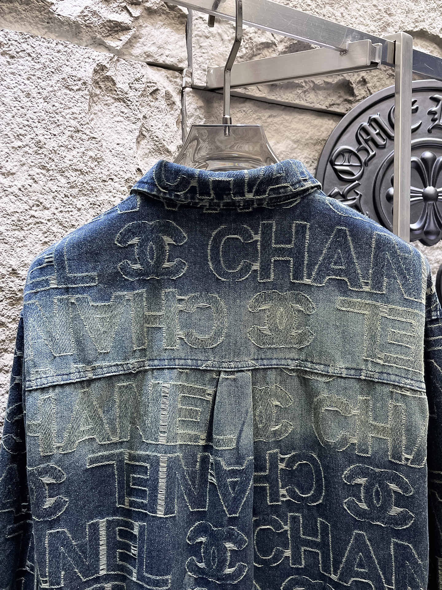 Coats & Jackets
