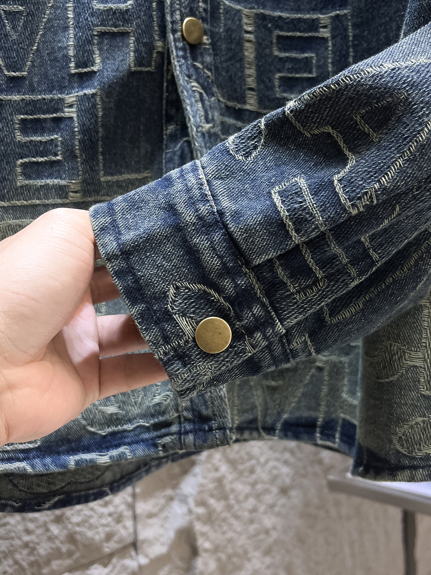 Coats & Jackets