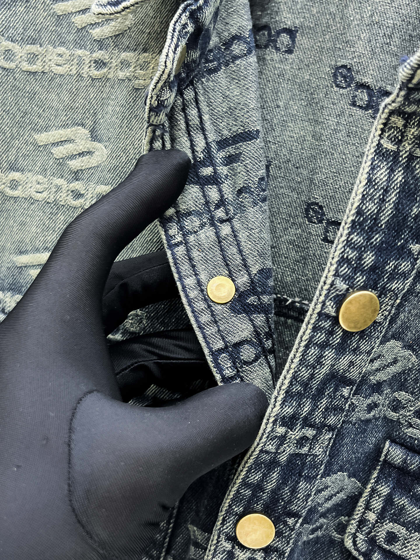Coats & Jackets