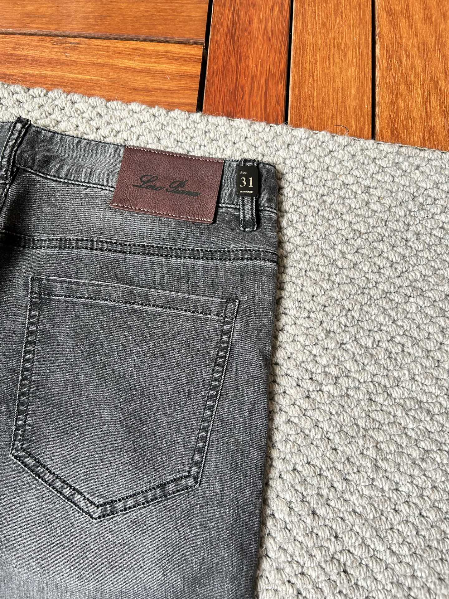 jeans