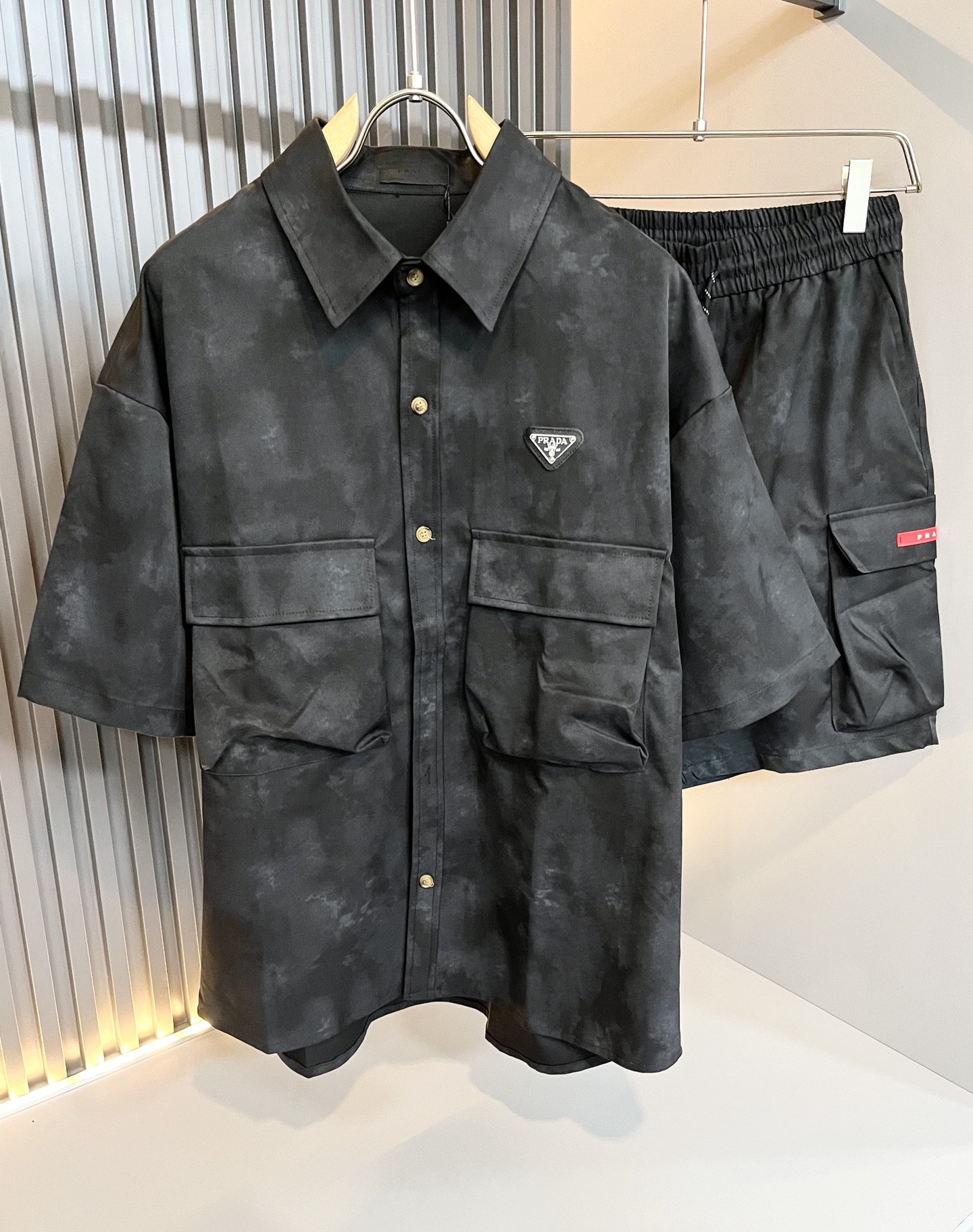 Leisure suit