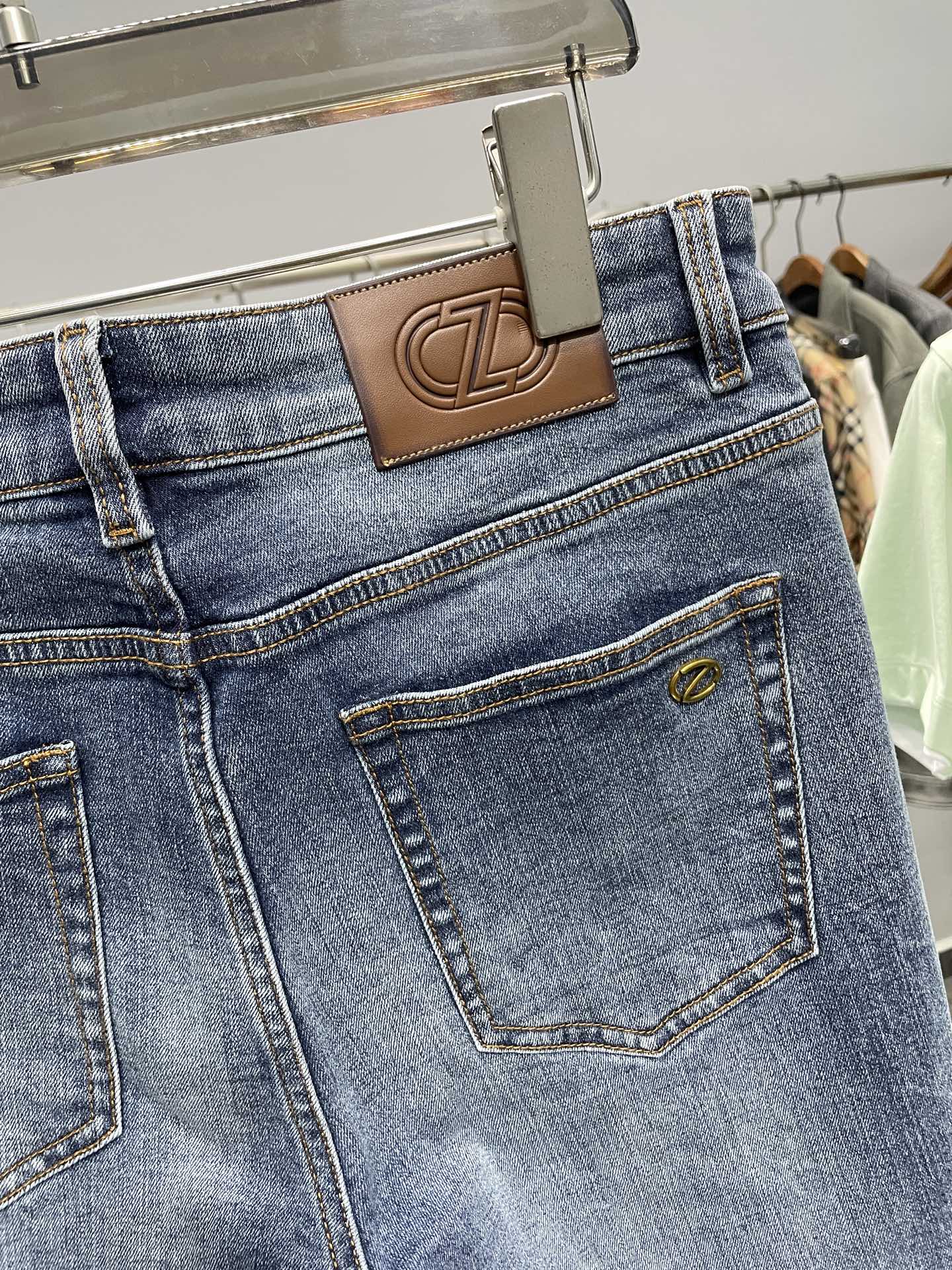 jeans