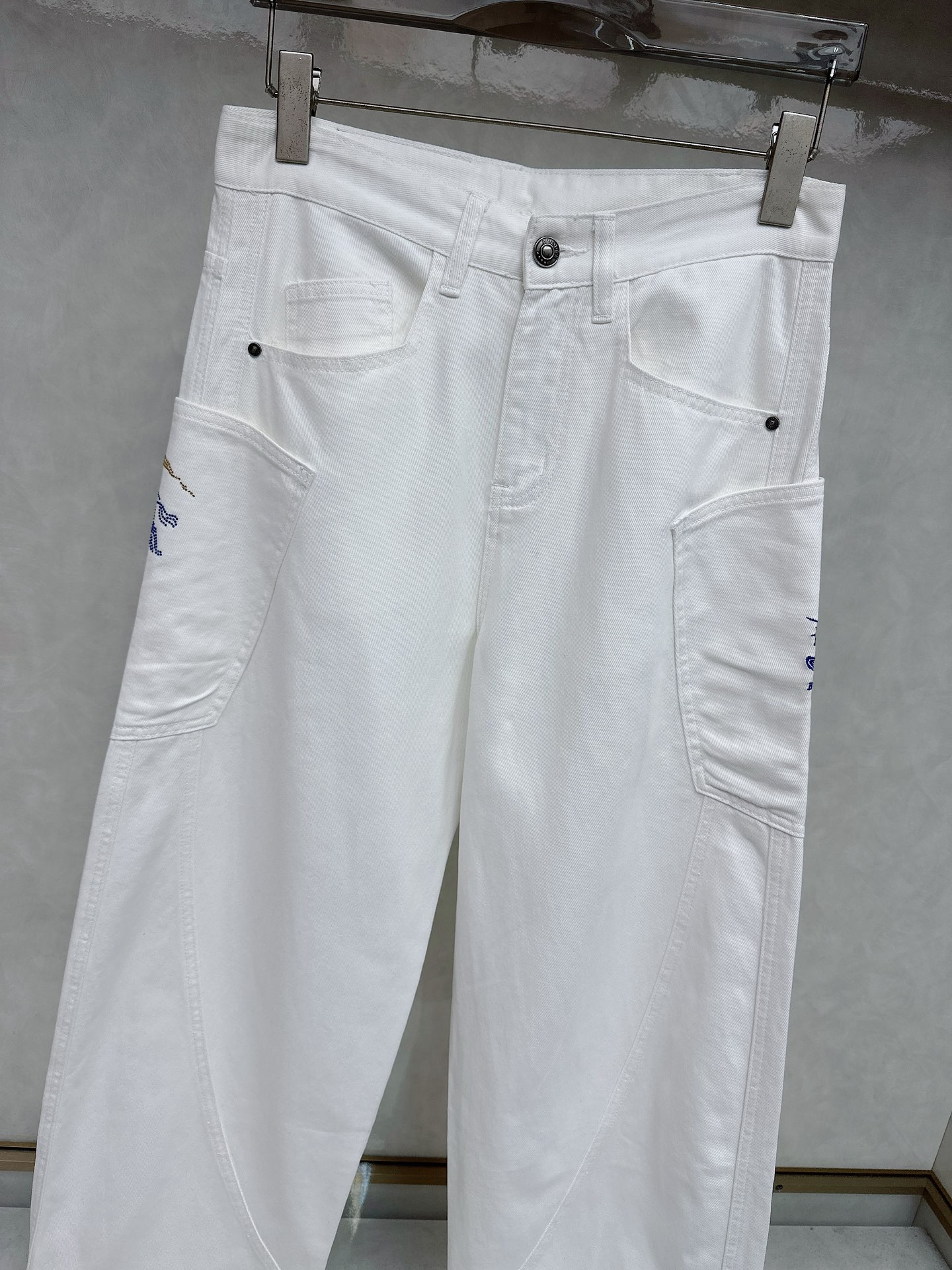 jeans