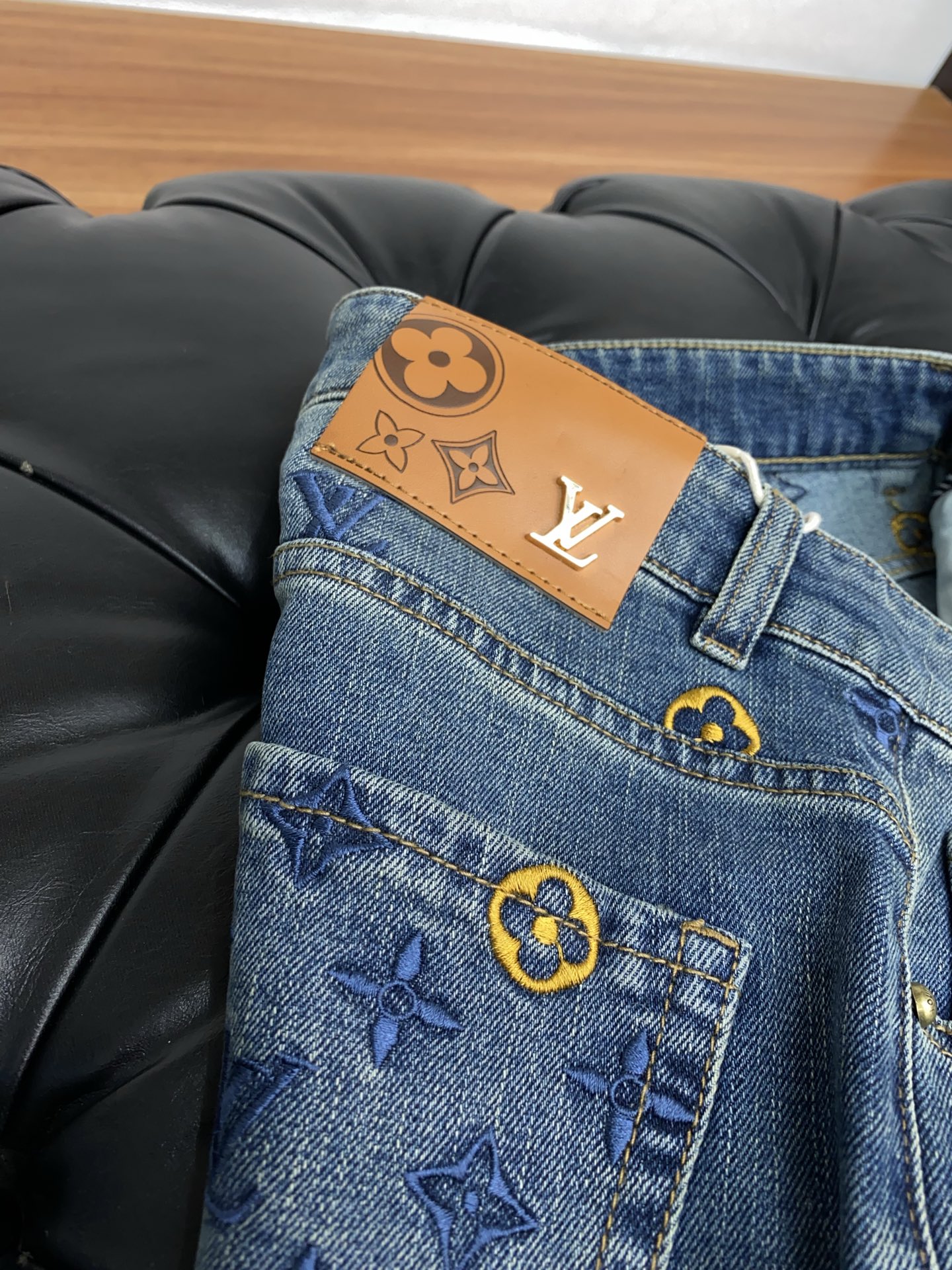jeans