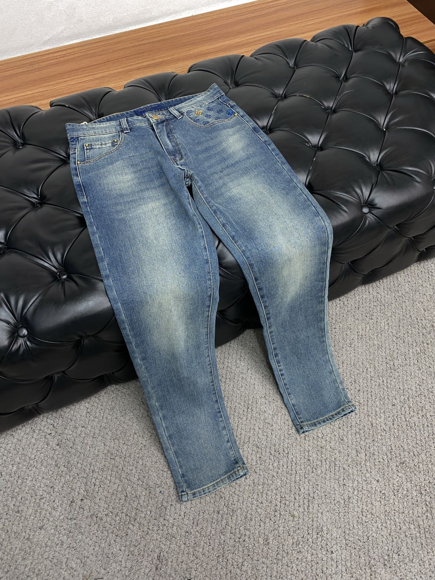 jeans