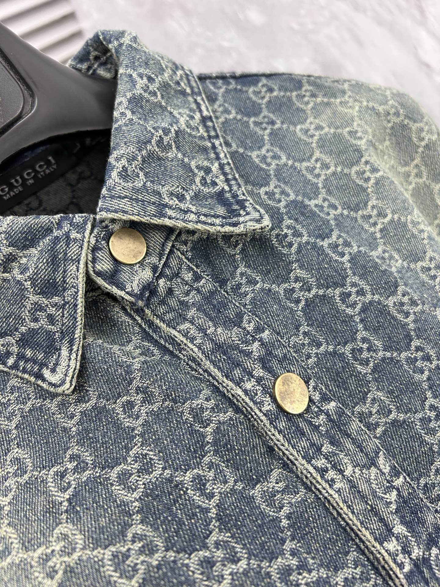Coats & Jackets
