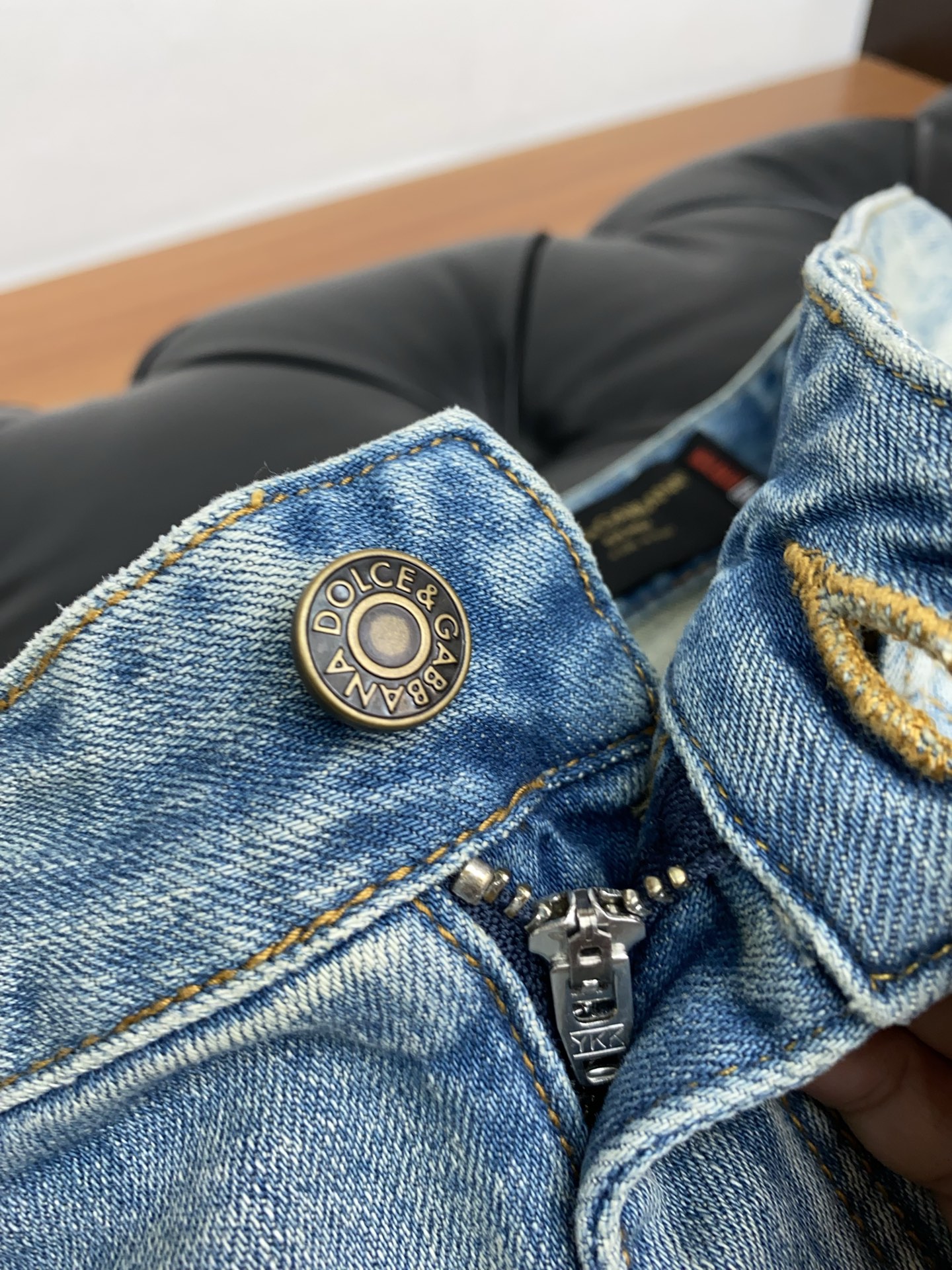 jeans