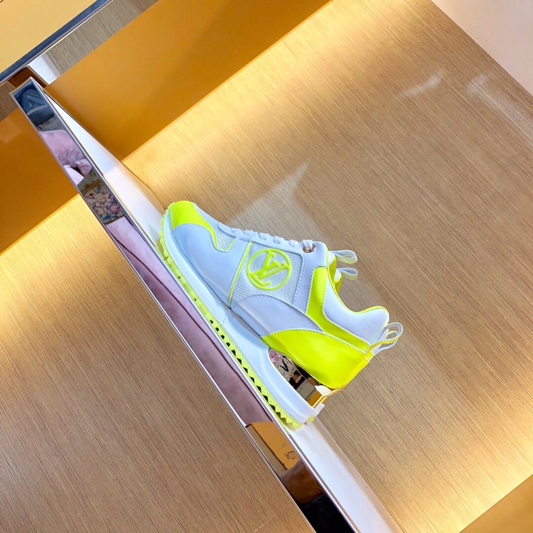 LVShoes