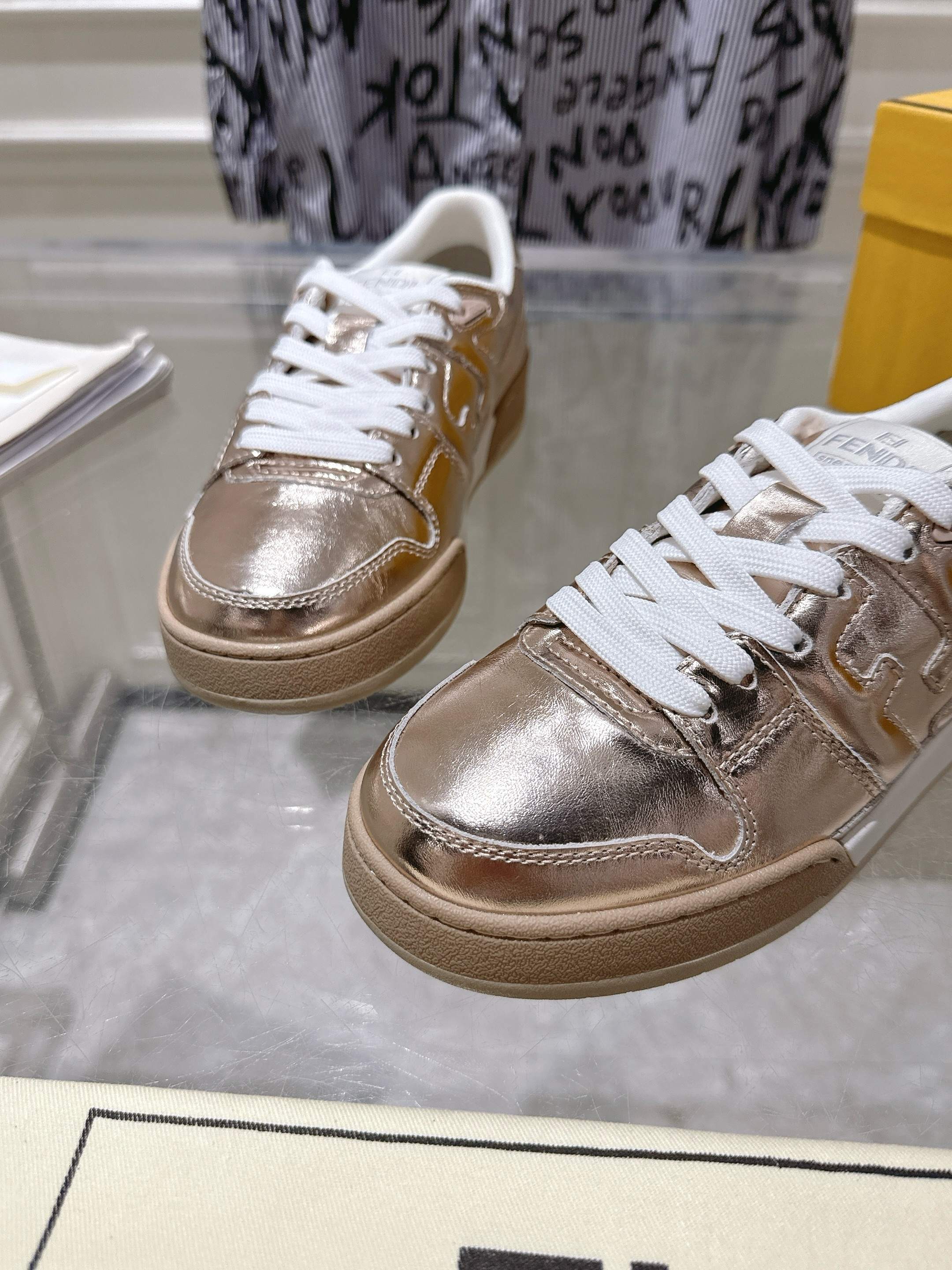 FendiSHOES