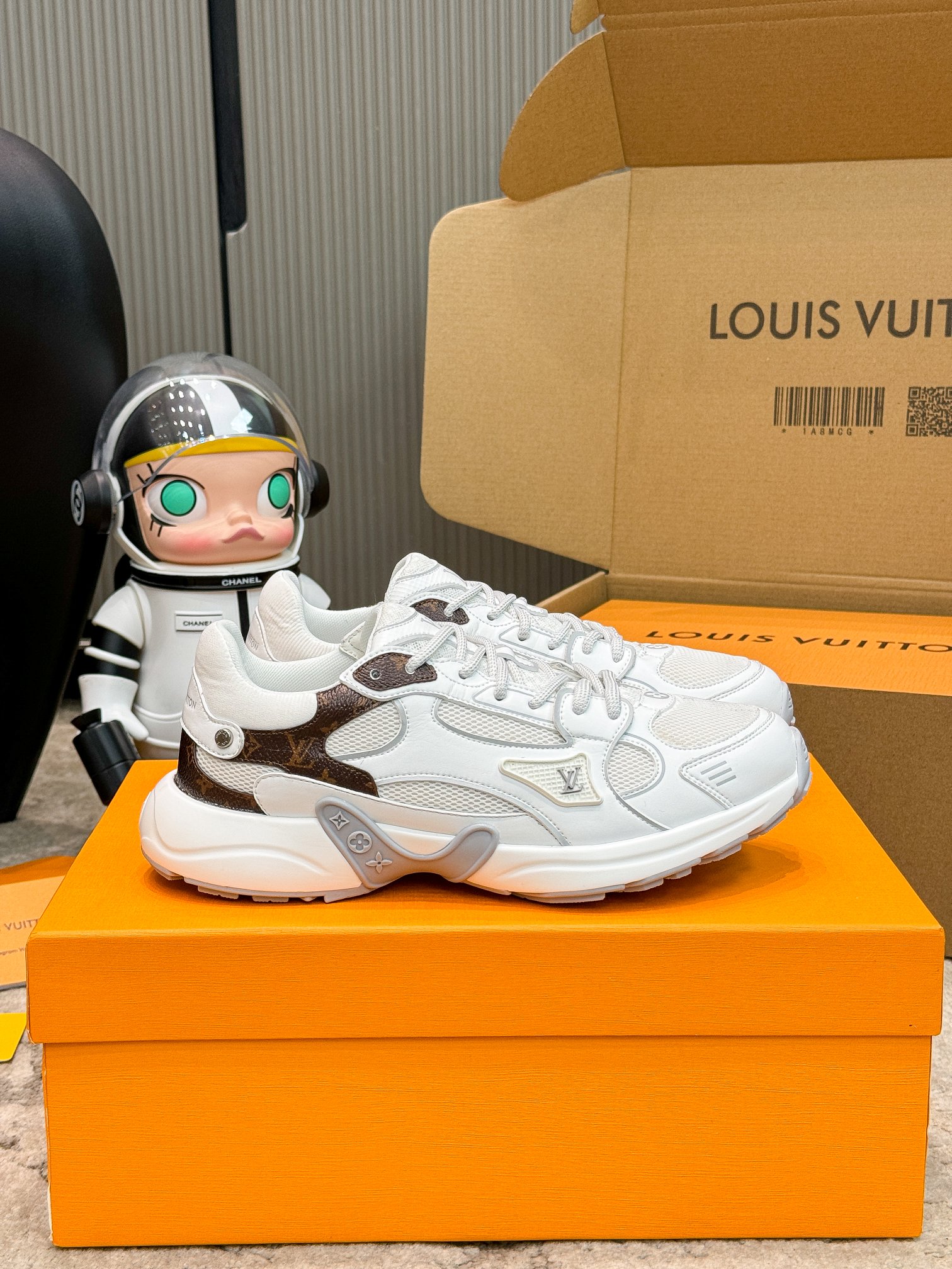 LVShoes