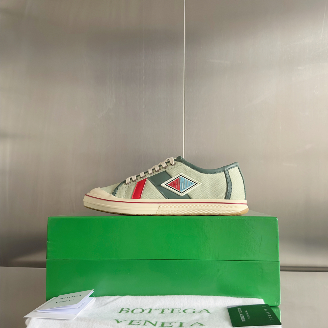 BVSHOES