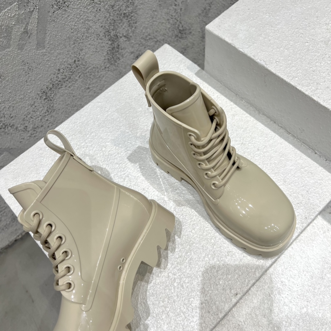 BVSHOES