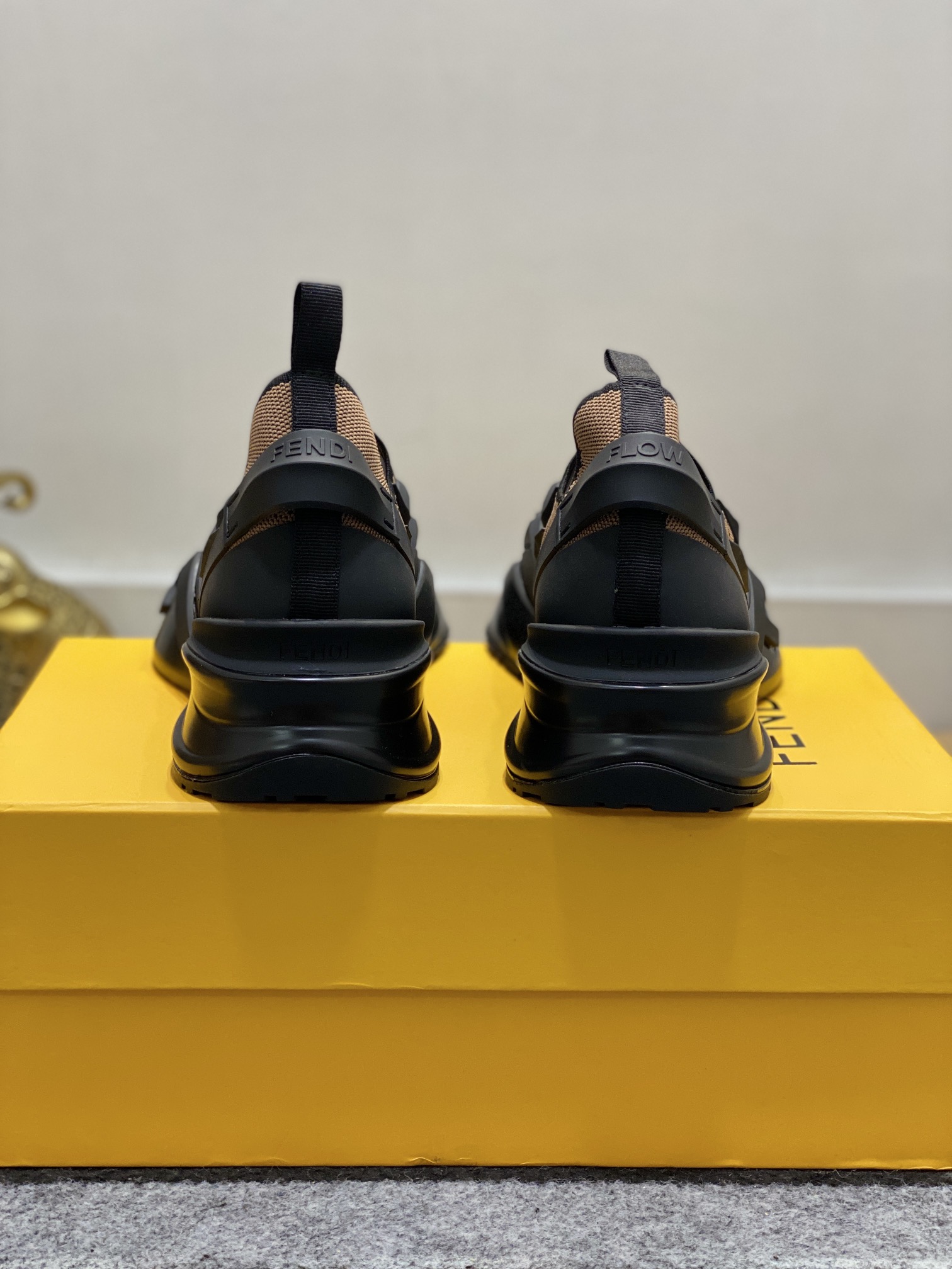 FendiSHOES