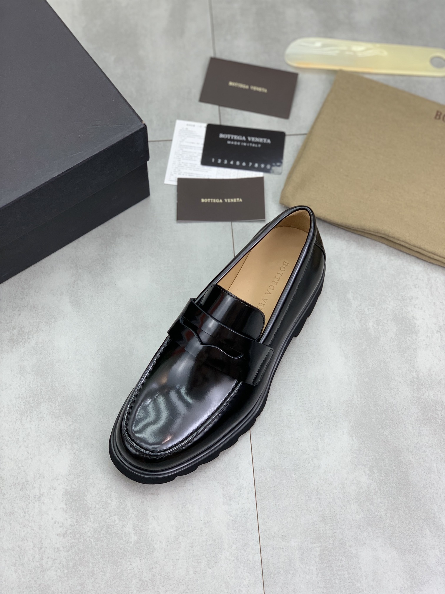 BVSHOES