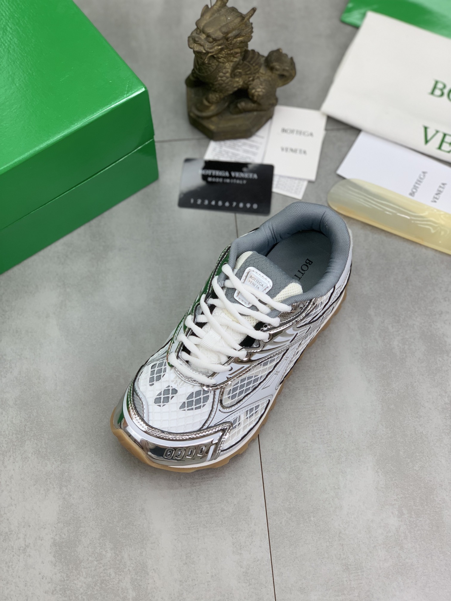 BVSHOES