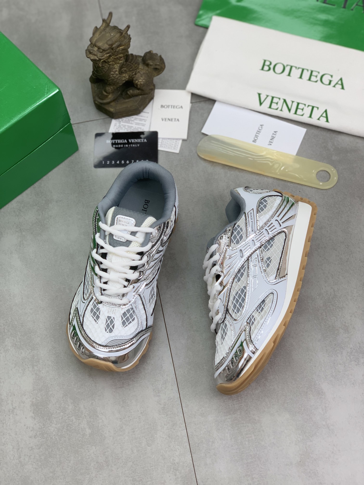 BVSHOES