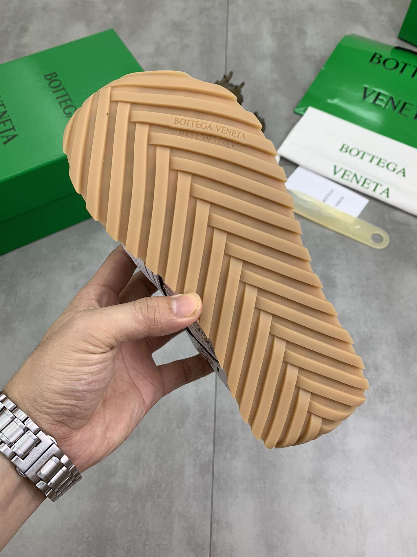 BVSHOES