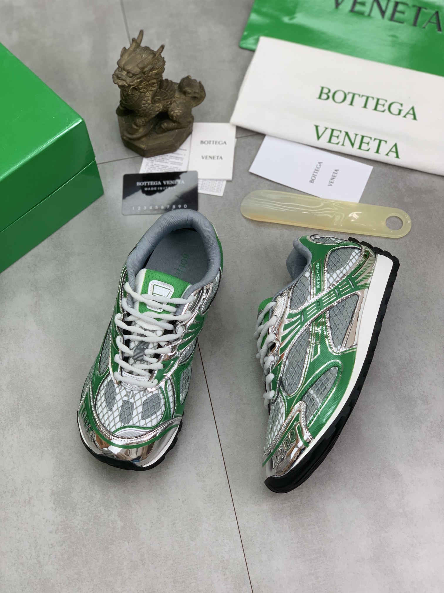 BVSHOES