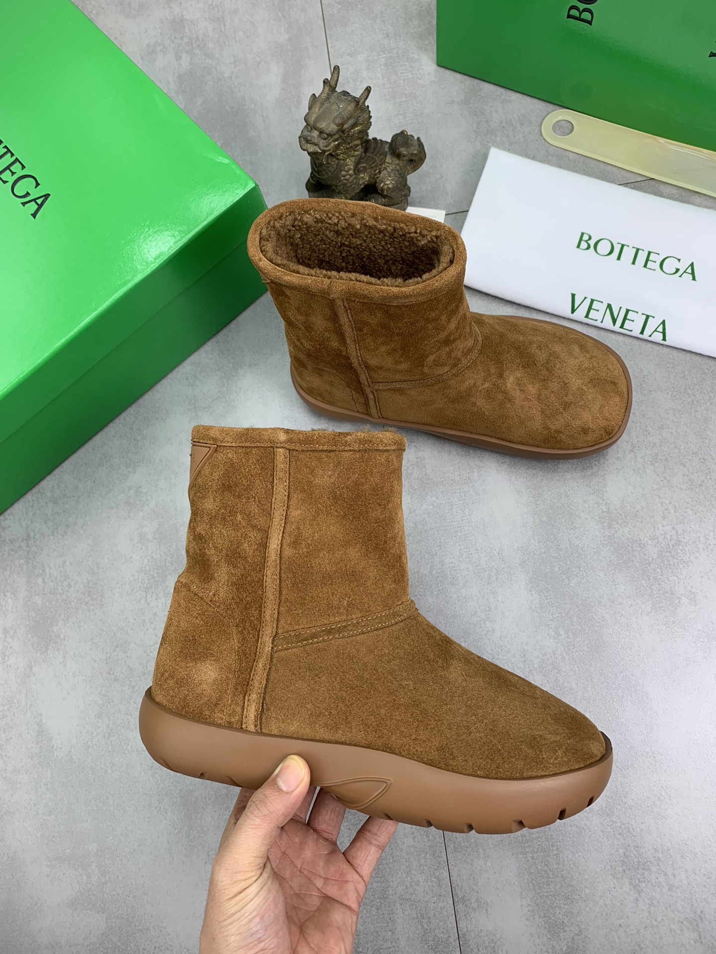 BVSHOES
