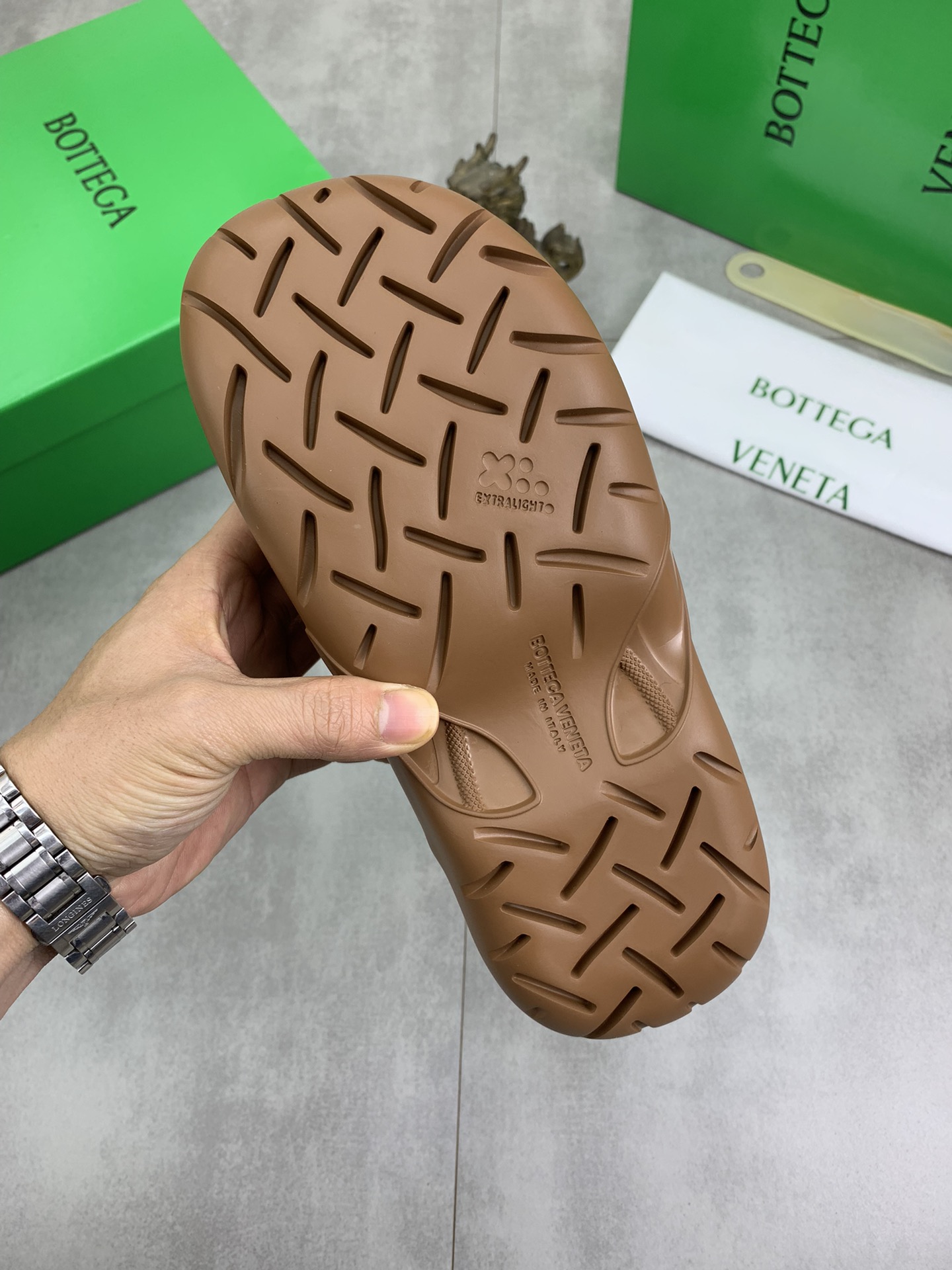 BVSHOES