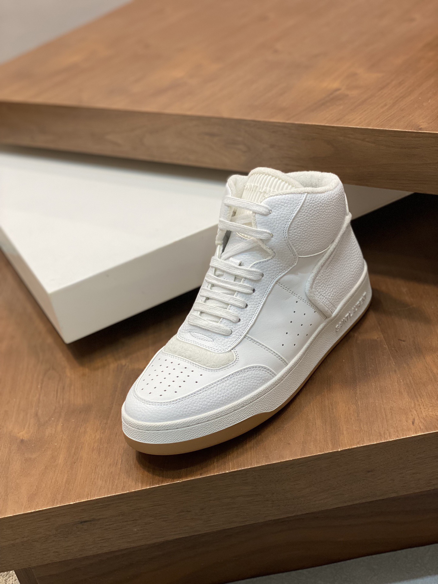 YSLSHOES