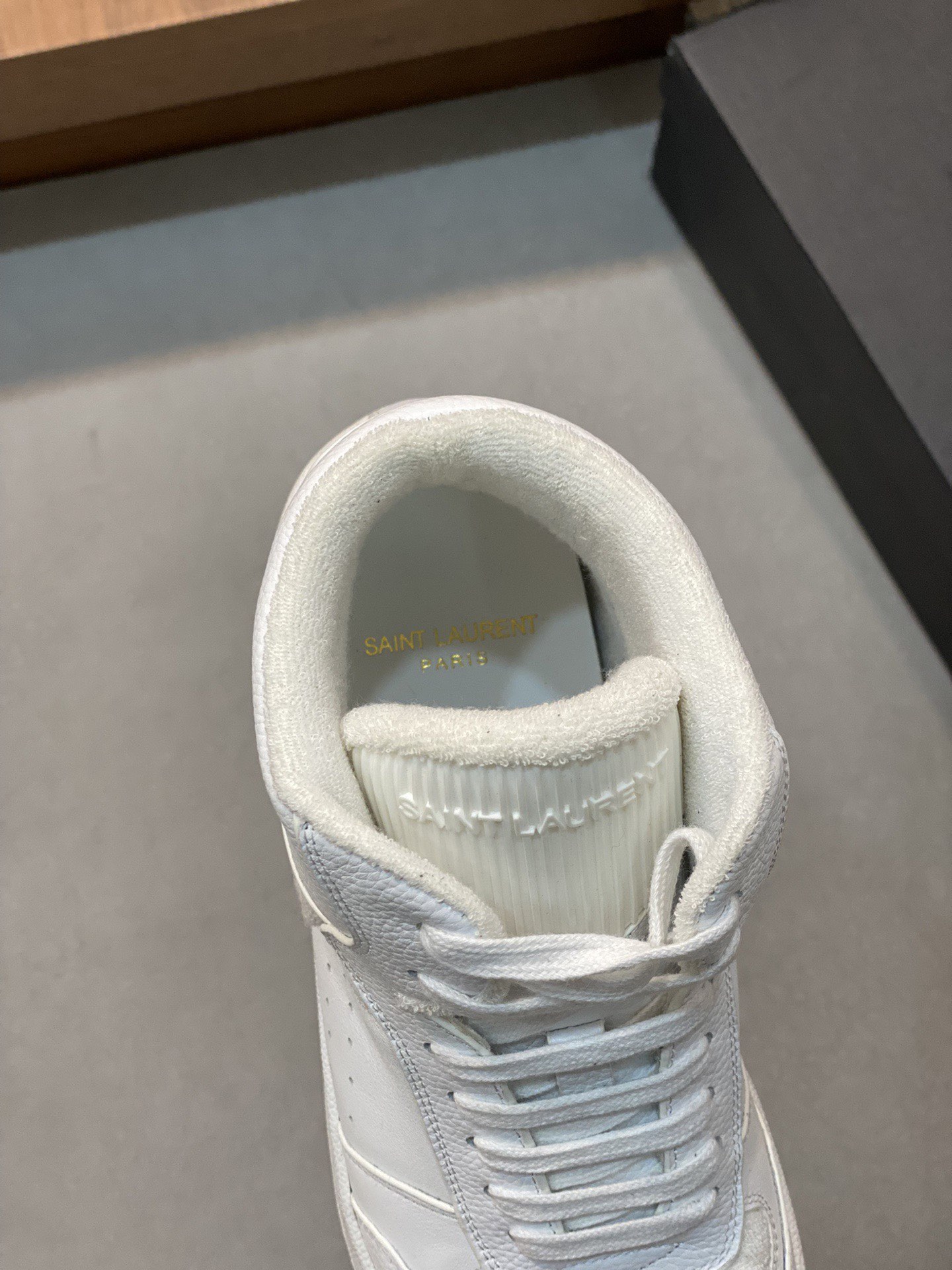 YSLSHOES
