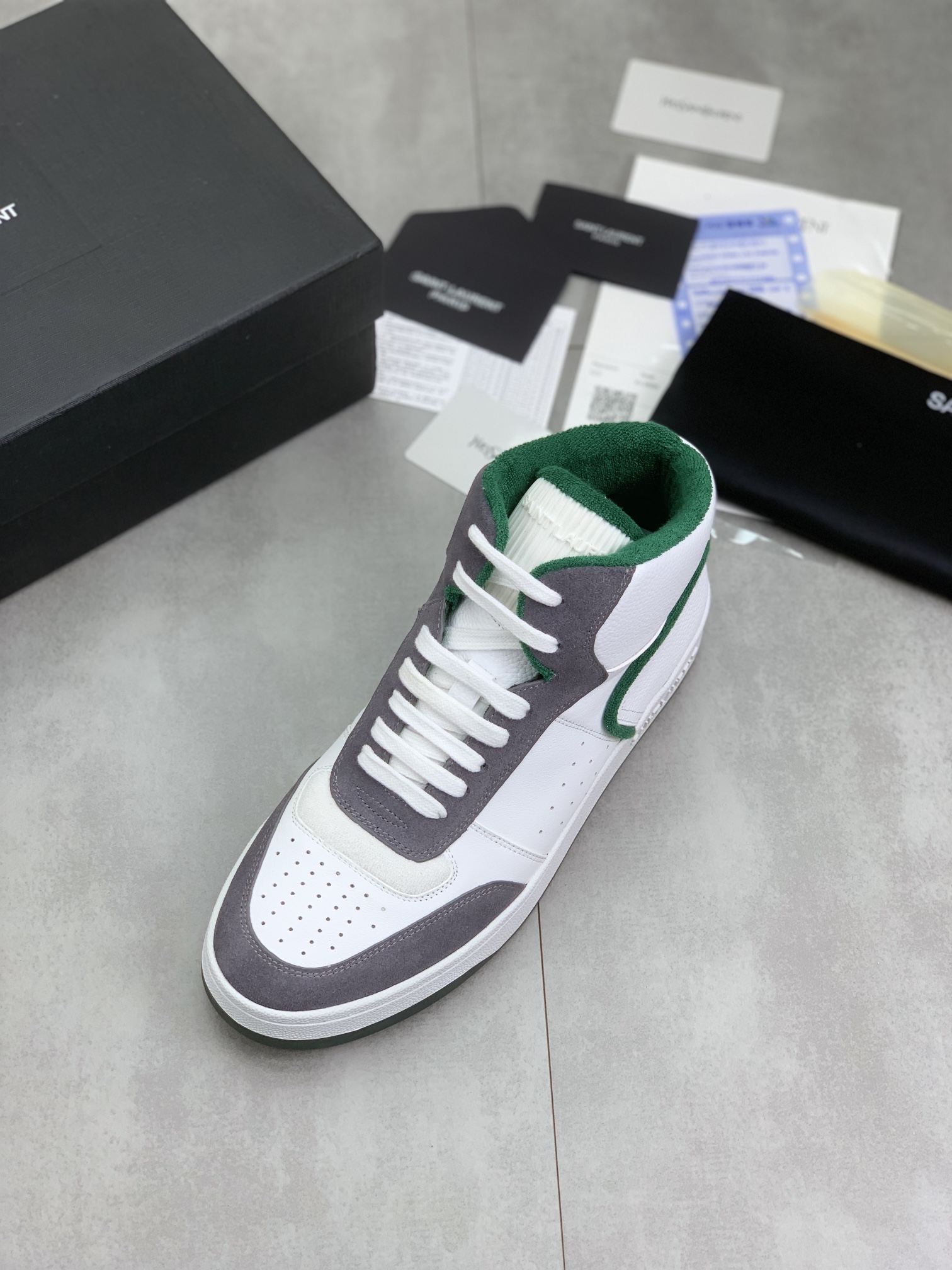 YSLSHOES