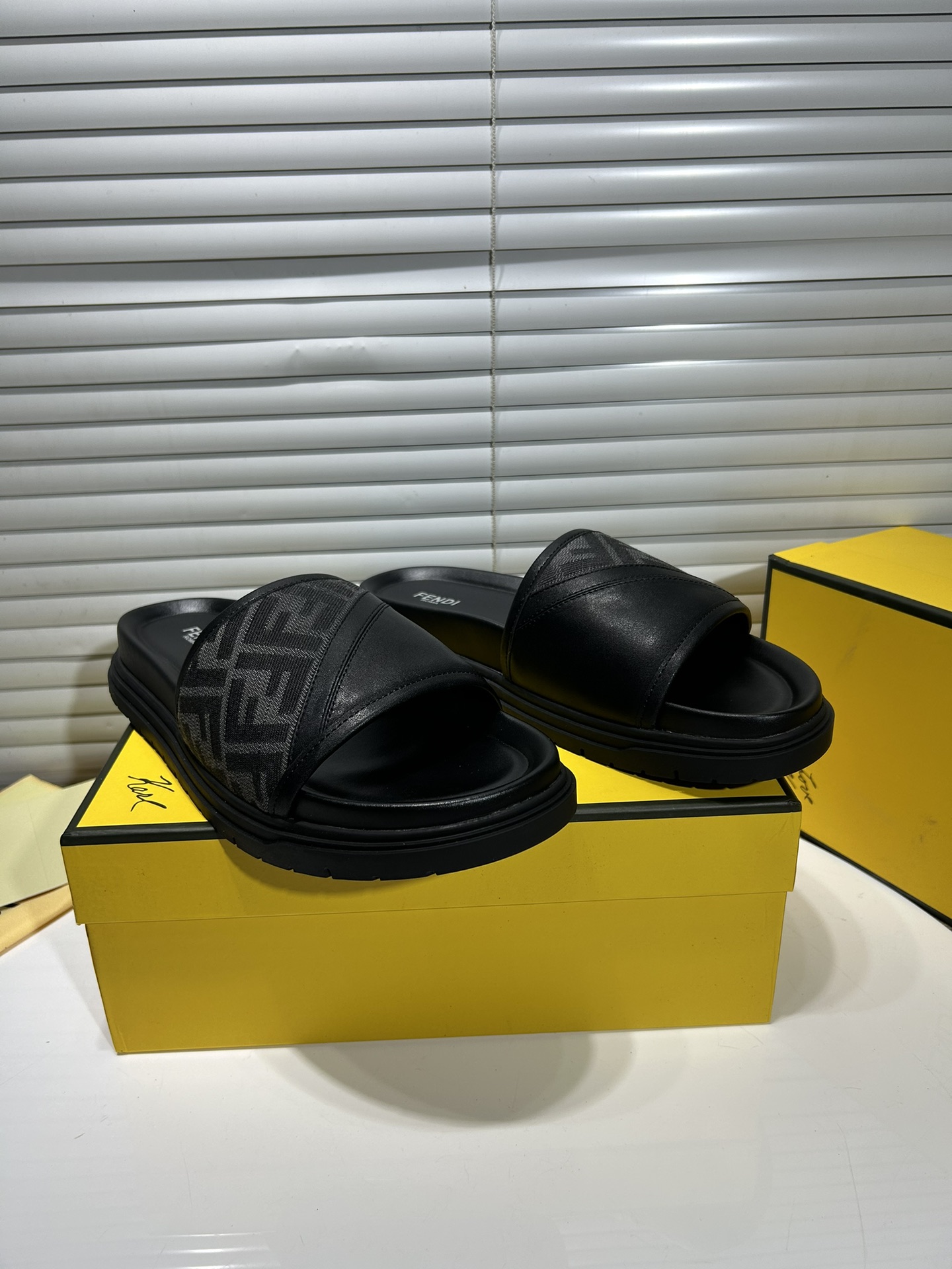FendiSHOES