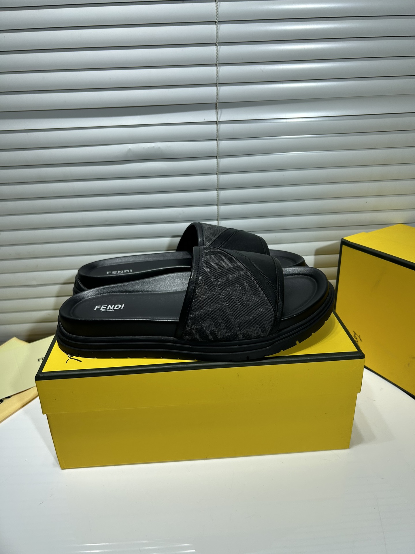 FendiSHOES