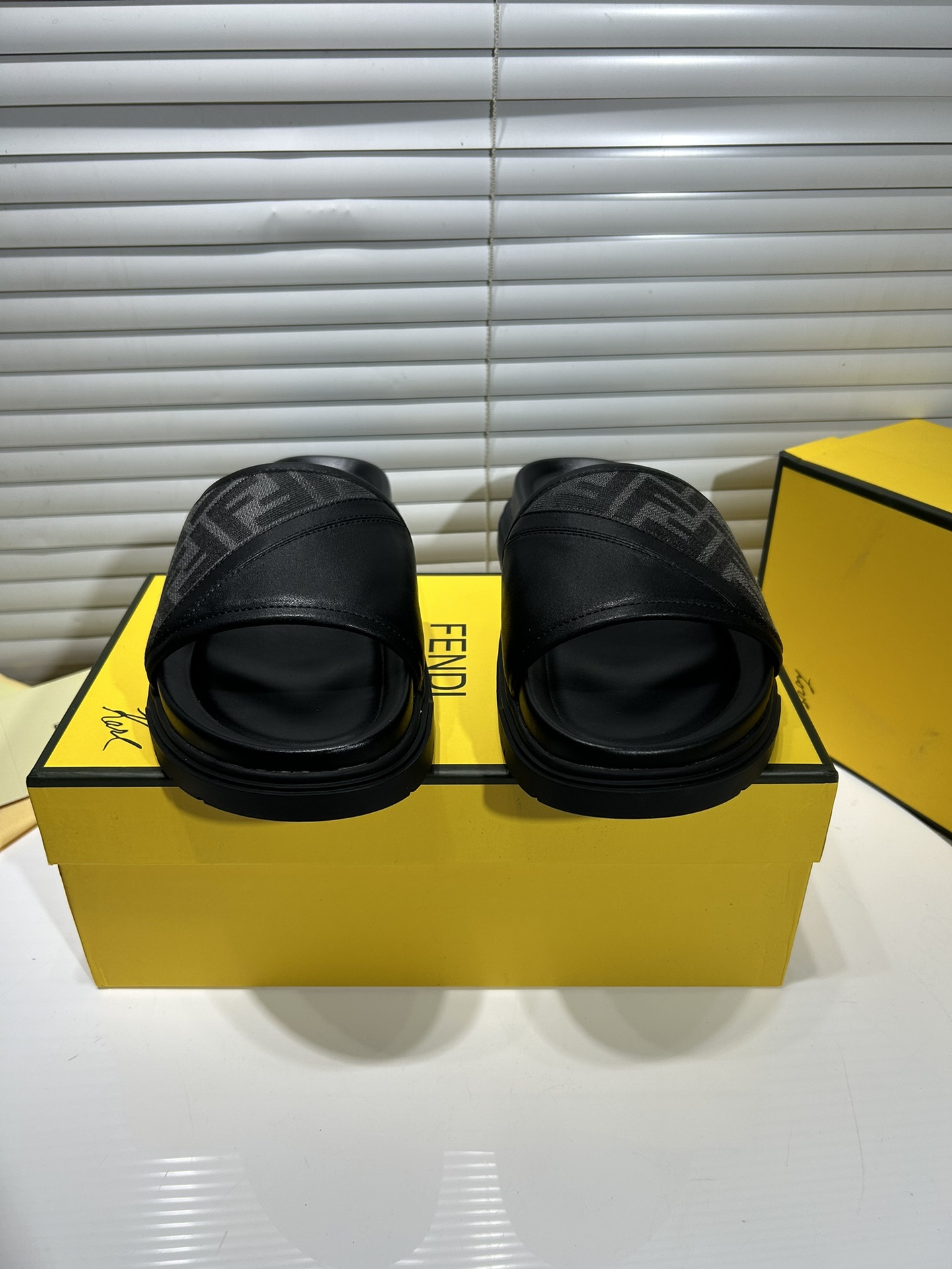 FendiSHOES