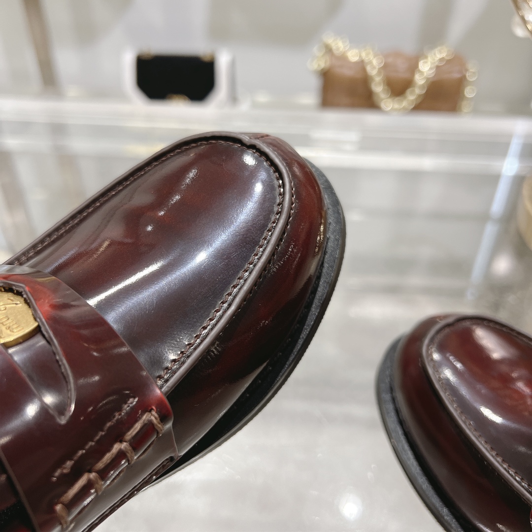 Womens shoes collection