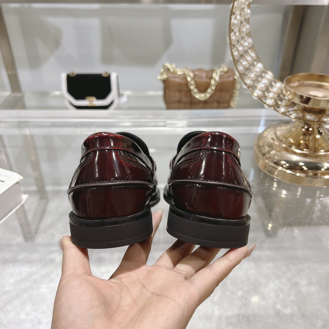 Womens shoes collection