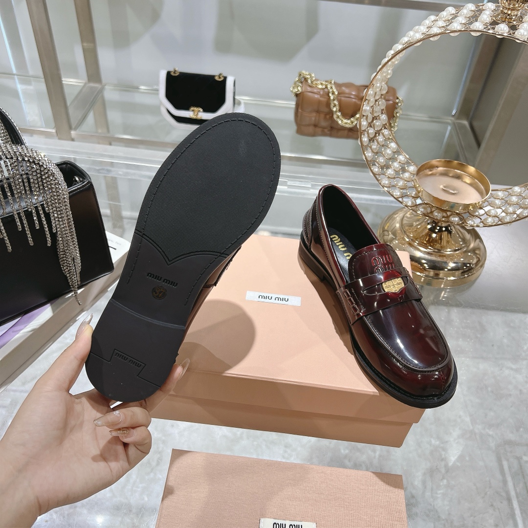 Womens shoes collection