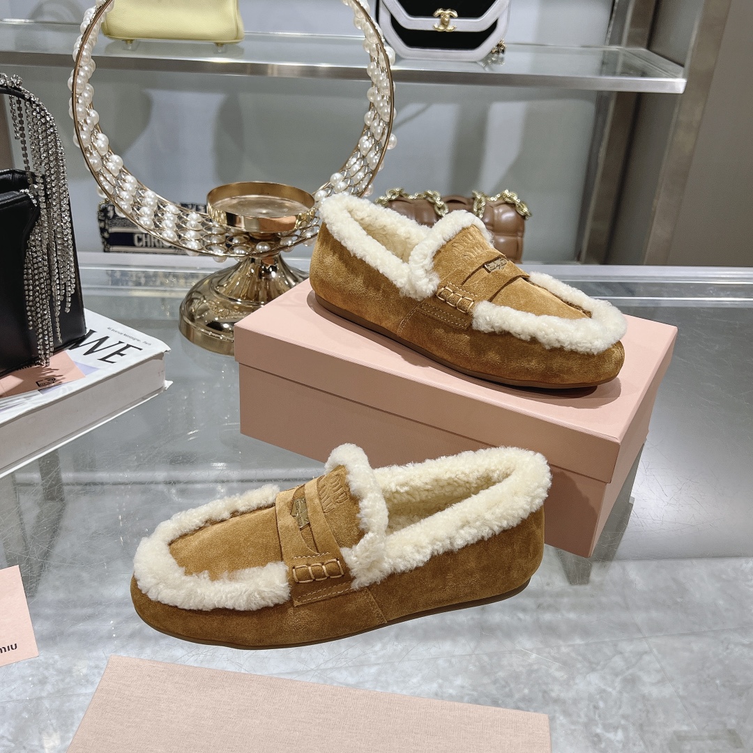 Womens shoes collection