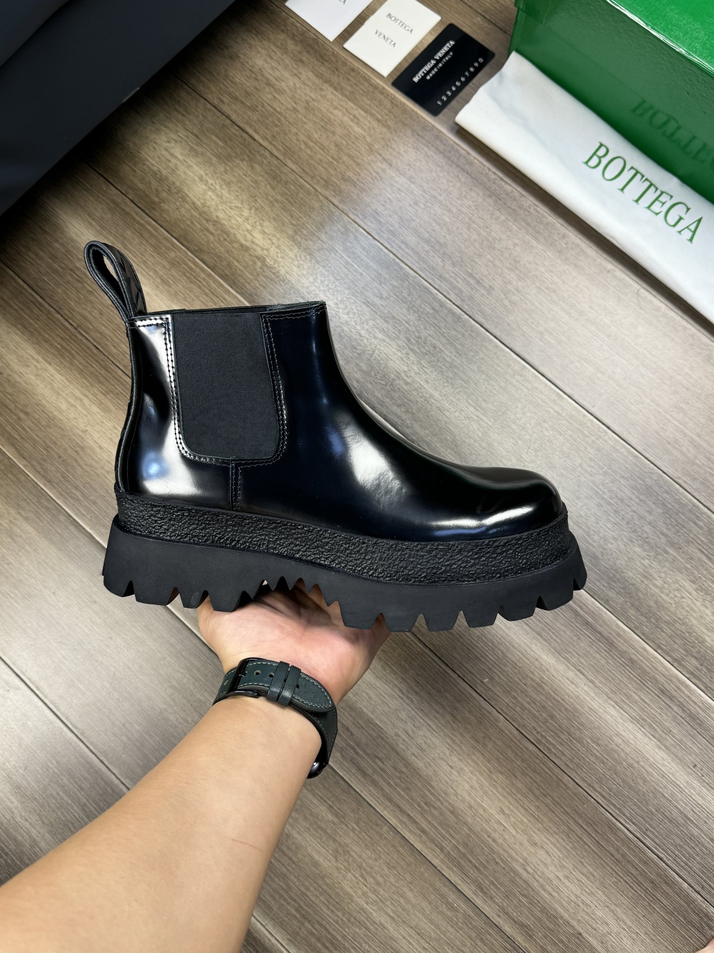 BVSHOES