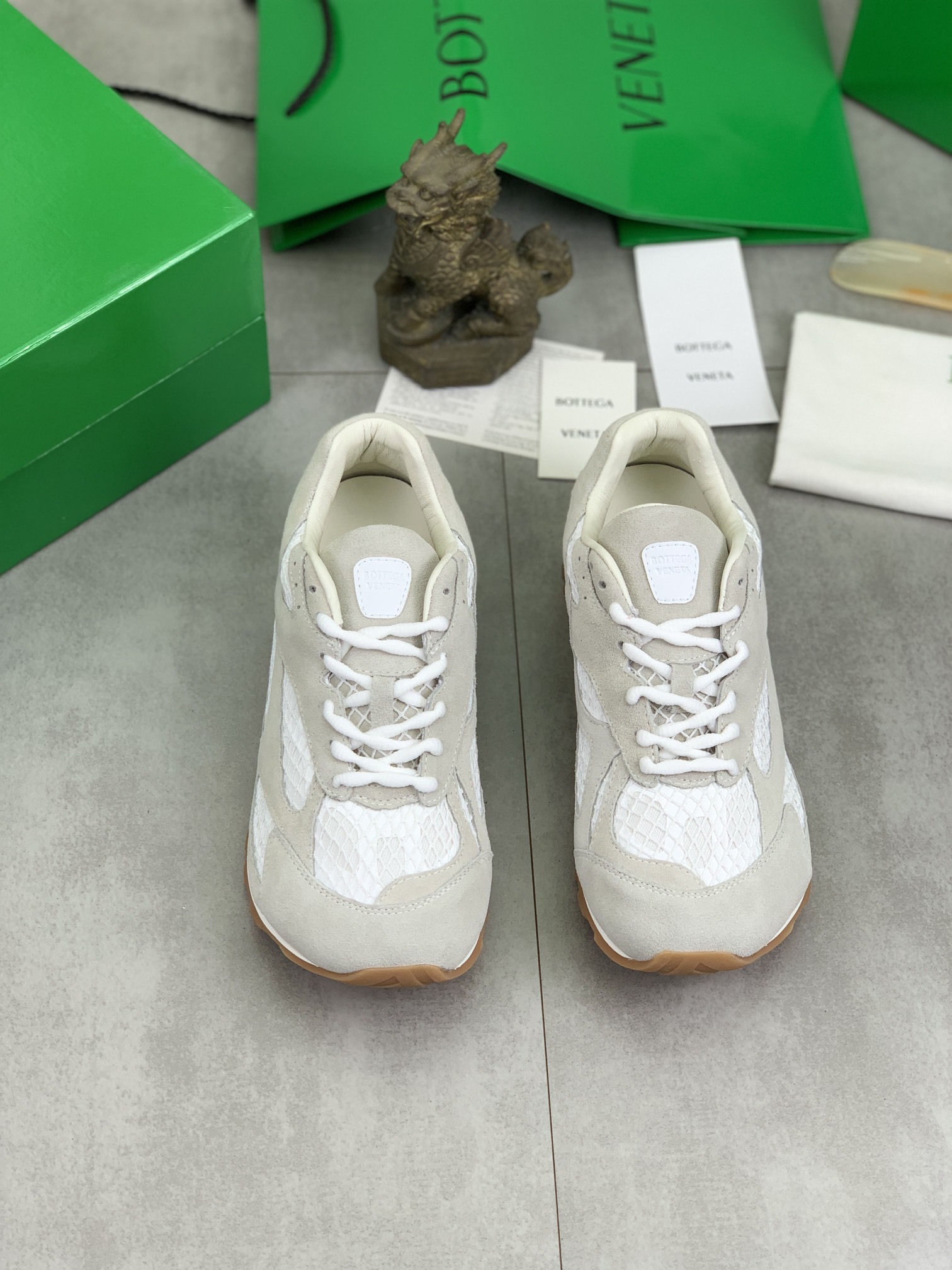 BVSHOES