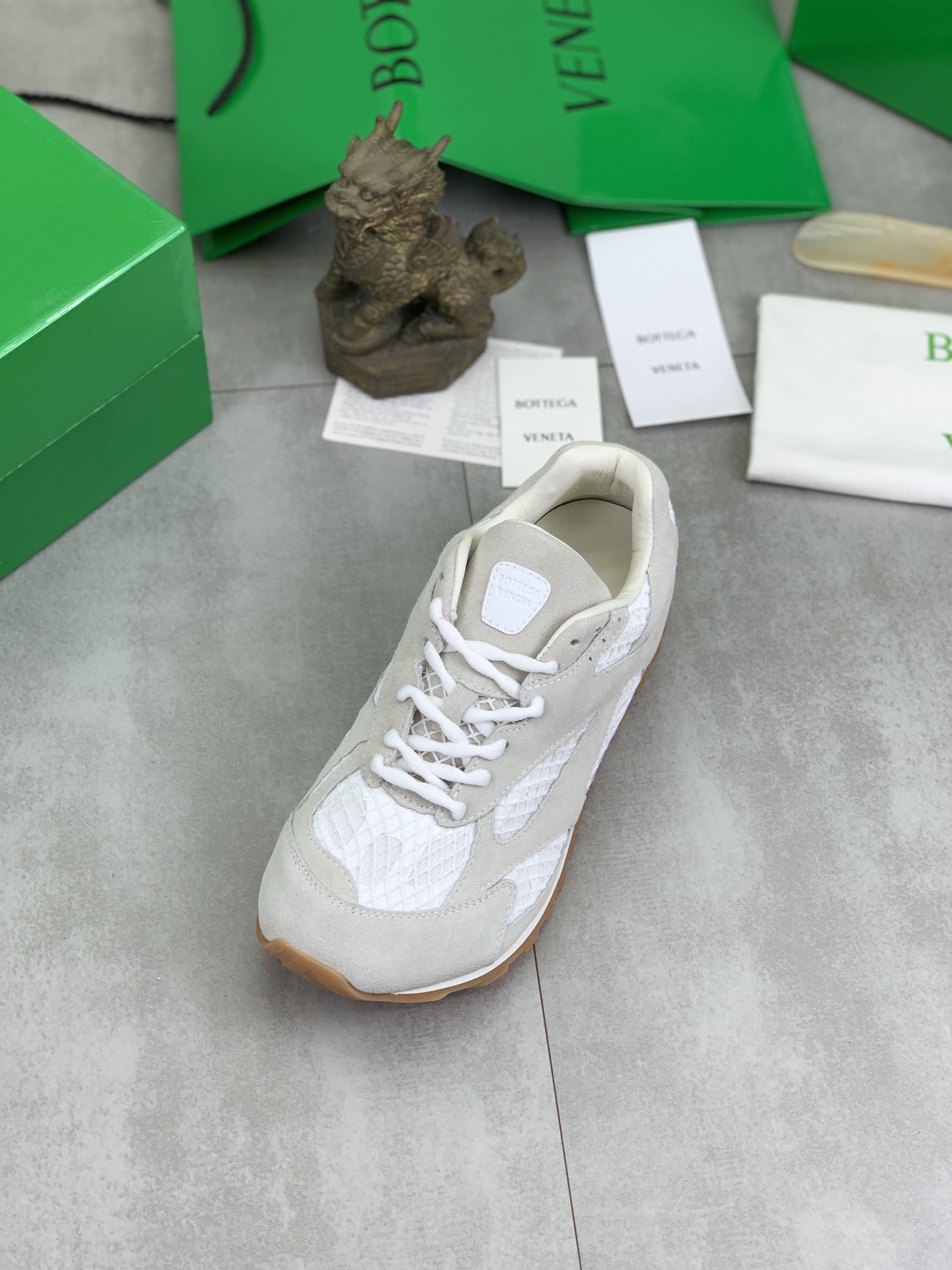 BVSHOES