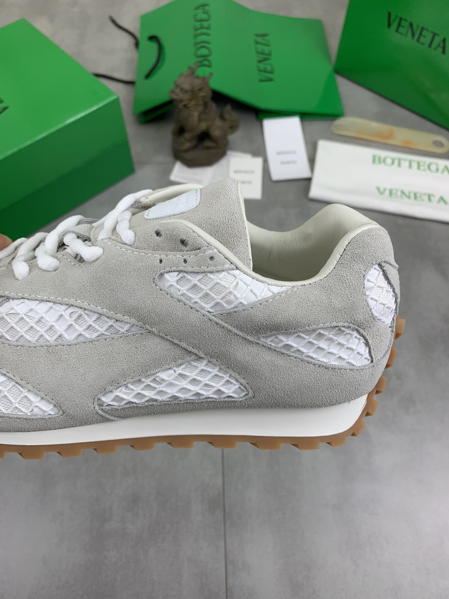 BVSHOES