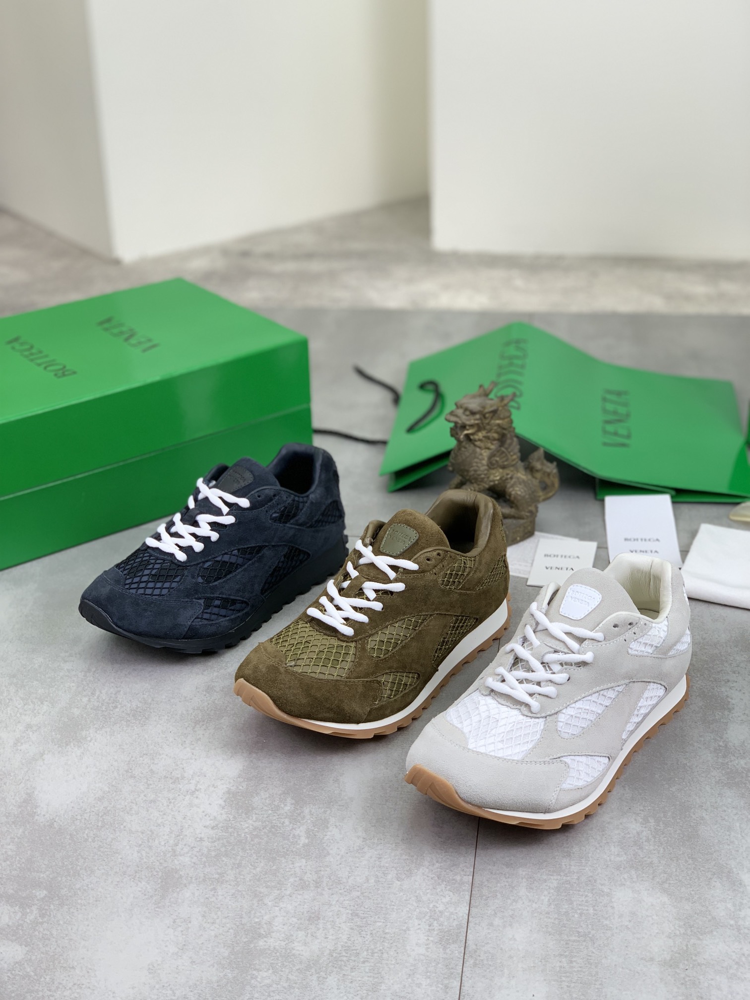 BVSHOES