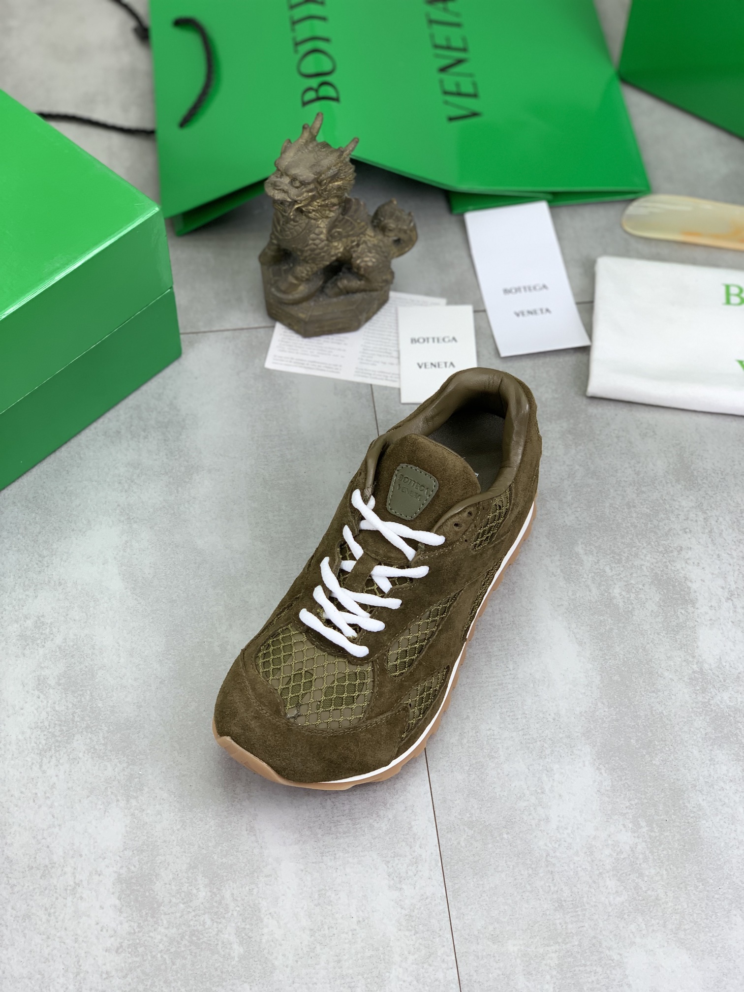 BVSHOES