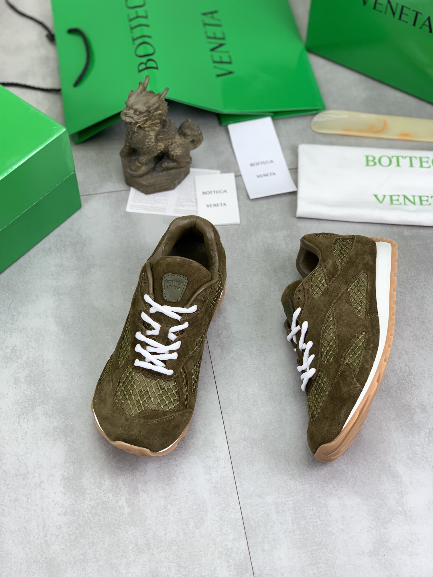 BVSHOES
