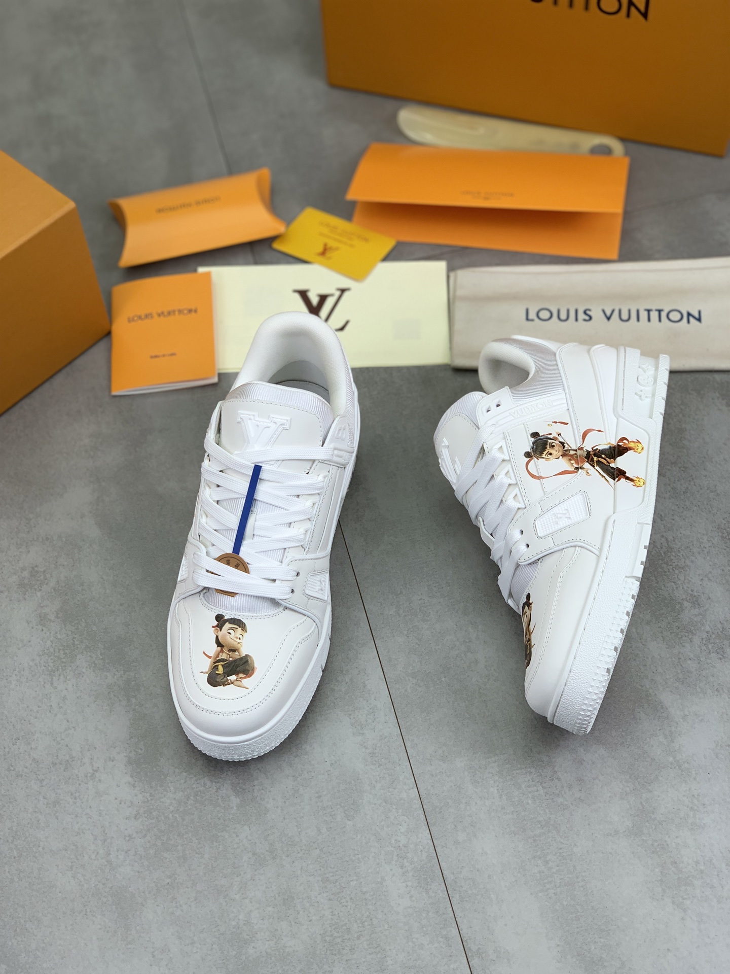 LVShoes