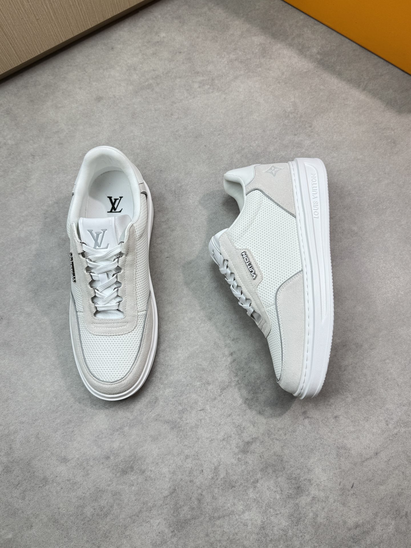 LVShoes