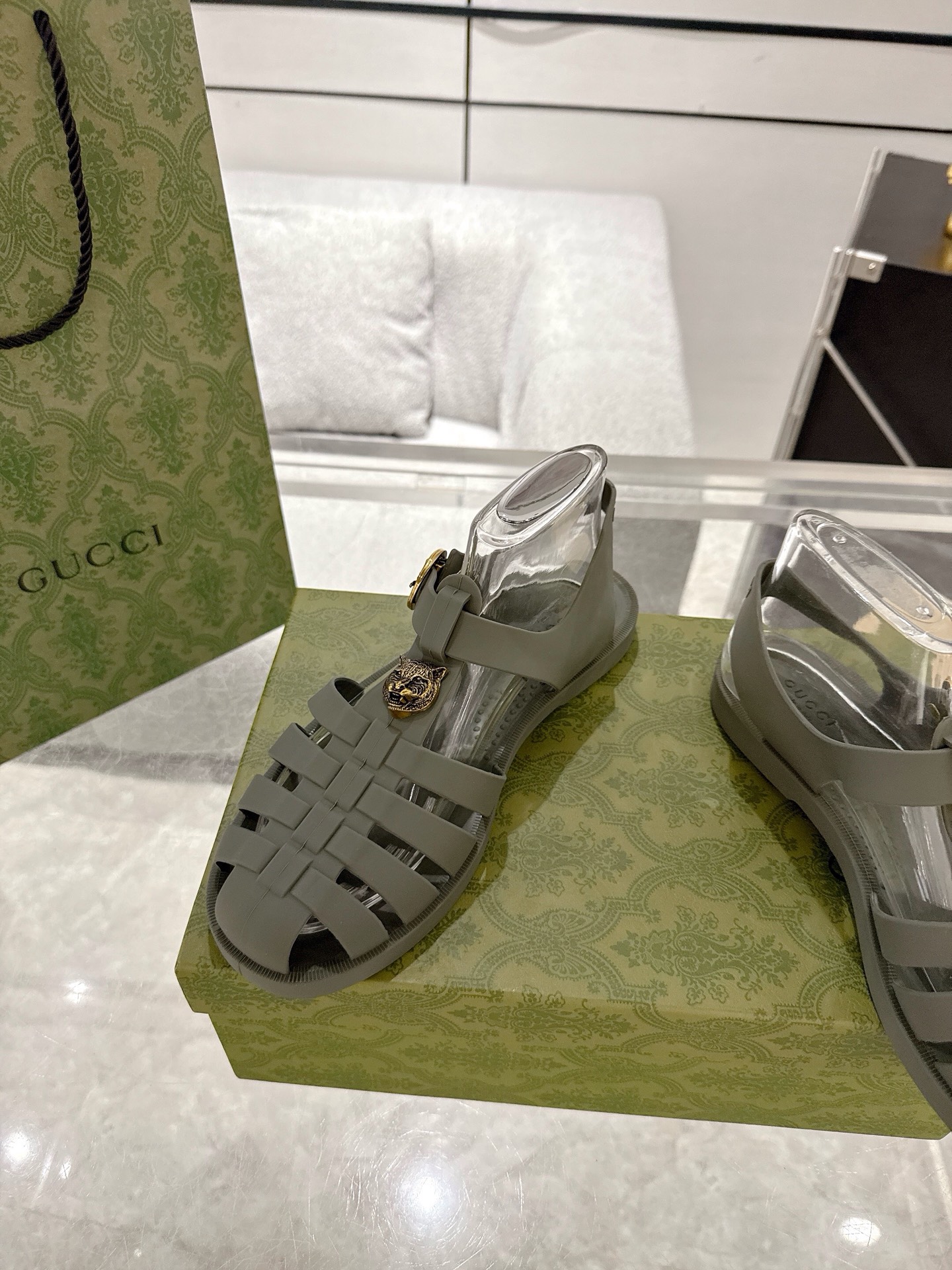 GucciShoes