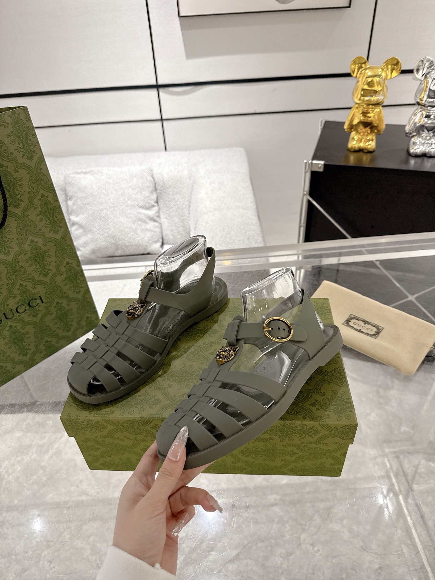 GucciShoes